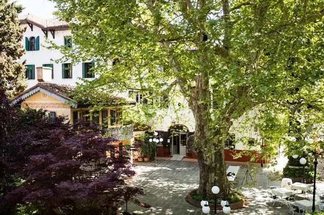 Üç Kişilik Oda