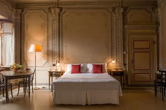 Junior Süit (Castalderia)