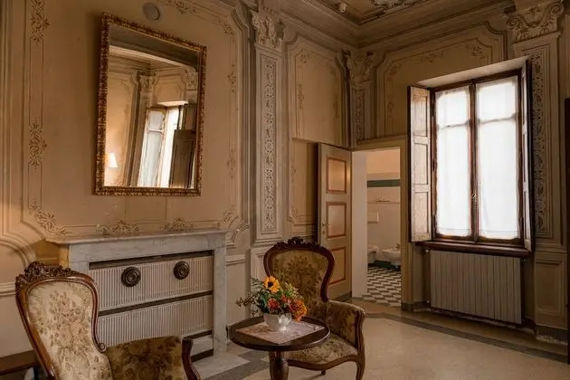 Junior Süit (Castalderia)