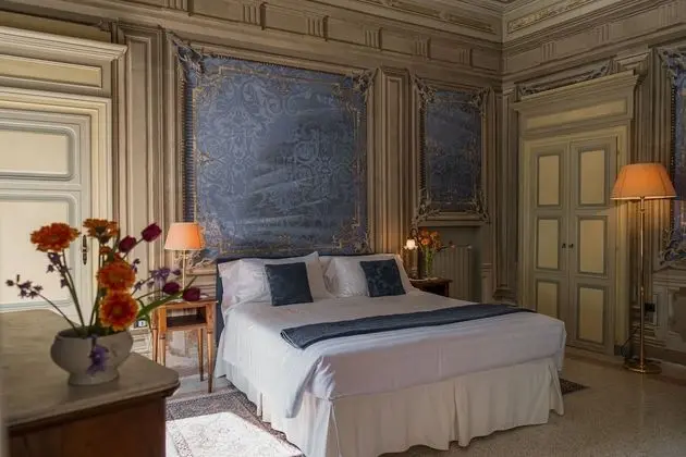 Junior Süit (Castalderia)