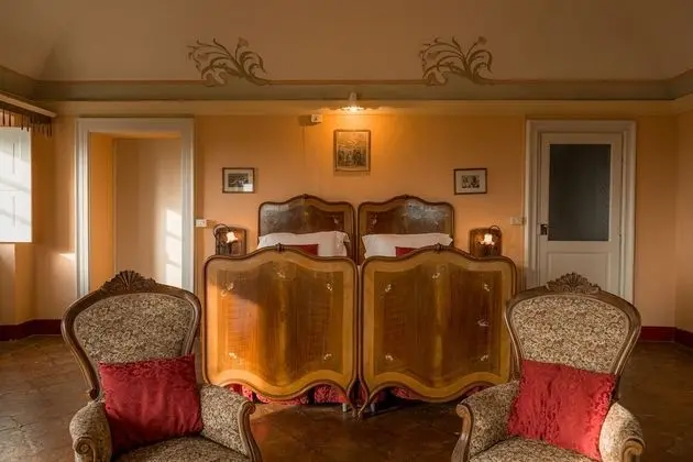 Junior Süit (Castello)