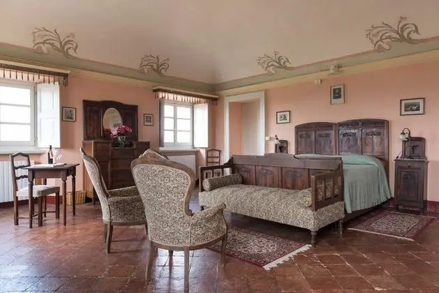 Junior Süit (Castello)