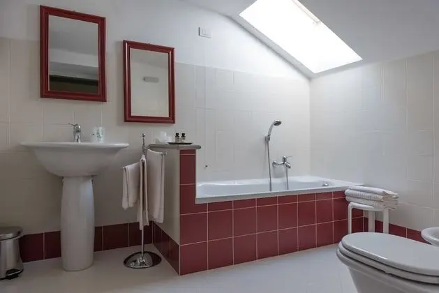 Junior Süit (Castello)