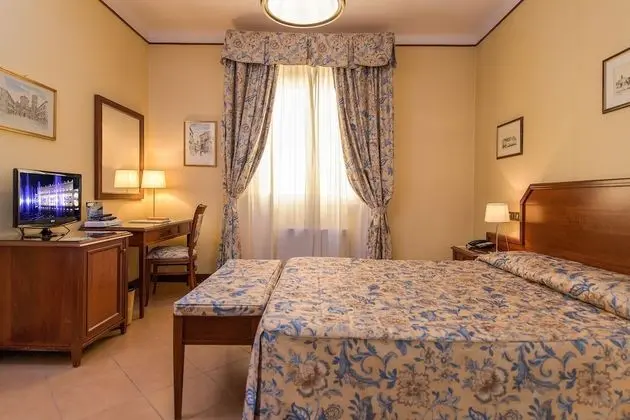 Economy Tek Büyük Yataklı Oda