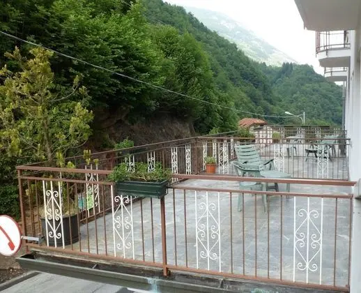 Standard Üç Kişilik Oda, Vadi Manzaralı