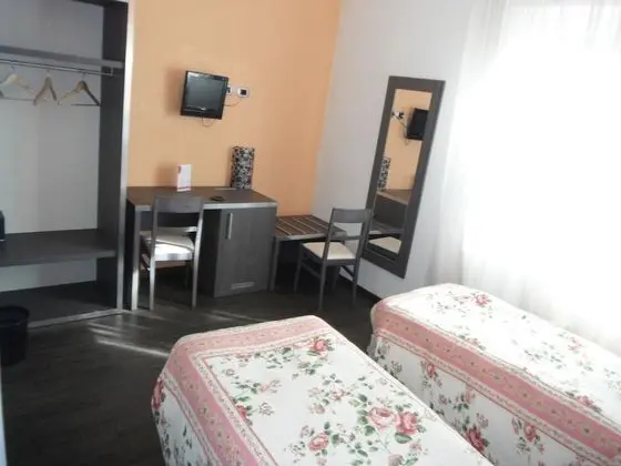 İki Ayrı Yataklı Oda (Twin Room)