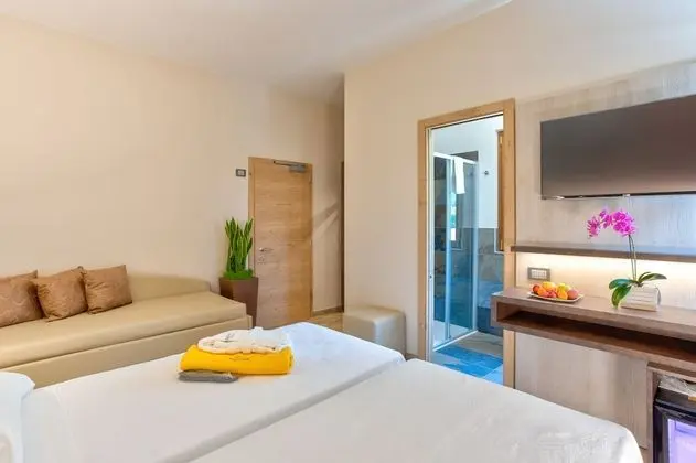 Comfort Tek Büyük Yataklı Oda