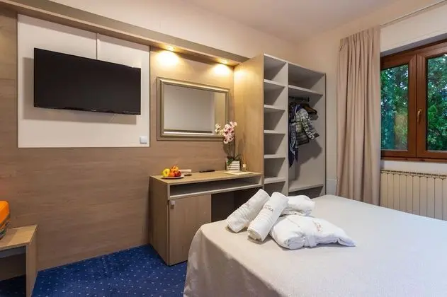 Comfort Tek Büyük Yataklı Oda