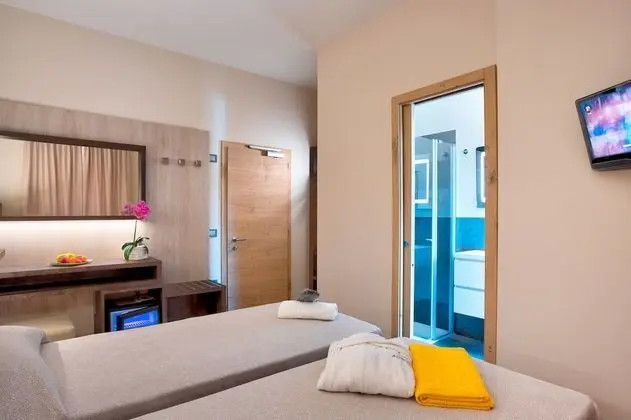 Comfort Tek Büyük Yataklı Oda