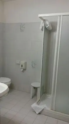 Büyük Yataklı Tek Kişilik Oda