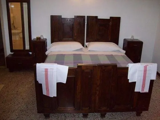 Üç Kişilik Oda, Tepe Manzaralı