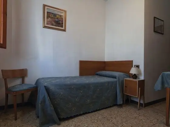 Tek Kişilik Oda, 1 Tek Kişilik Yatak