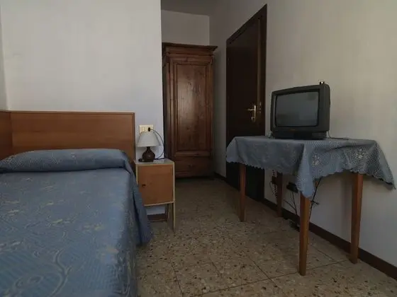 Tek Kişilik Oda, 1 Tek Kişilik Yatak