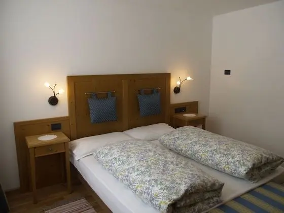 Superior Tek Büyük veya İki Ayrı Yataklı Oda