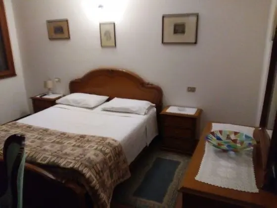 Classic Tek Büyük veya İki Ayrı Yataklı Oda