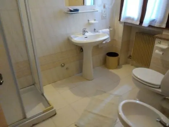 Classic Tek Büyük veya İki Ayrı Yataklı Oda