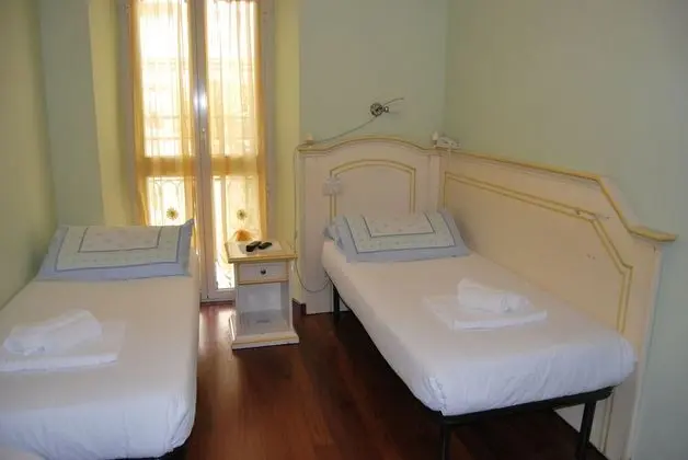 Economy İki Ayrı Yataklı Oda, Avlu Manzaralı