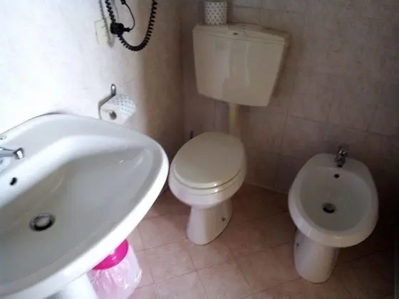 Tek Büyük Yataklı Oda, Göl Manzaralı
