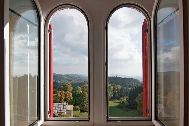 Tek Büyük Yataklı Oda, Dağ Manzaralı