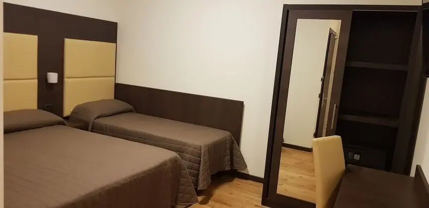 Standard Üç Kişilik Oda