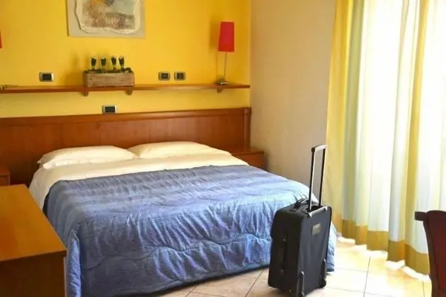 Classic Tek Büyük veya İki Ayrı Yataklı Oda