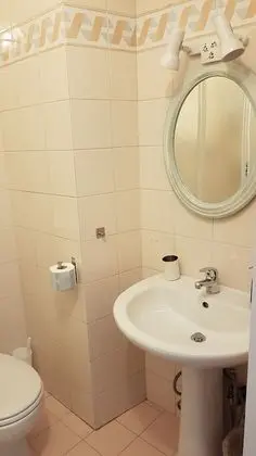 Gallery Tek Büyük Yataklı Oda, 1 Çift Kişilik Yatak, Özel Banyo, Şehir Manzaralı
