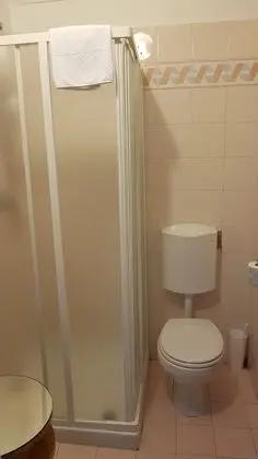 Gallery Tek Büyük Yataklı Oda, 1 Çift Kişilik Yatak, Özel Banyo, Şehir Manzaralı