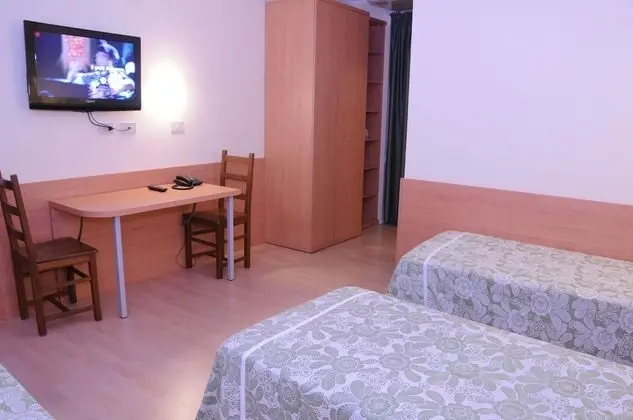 Standard Dört Kişilik Oda