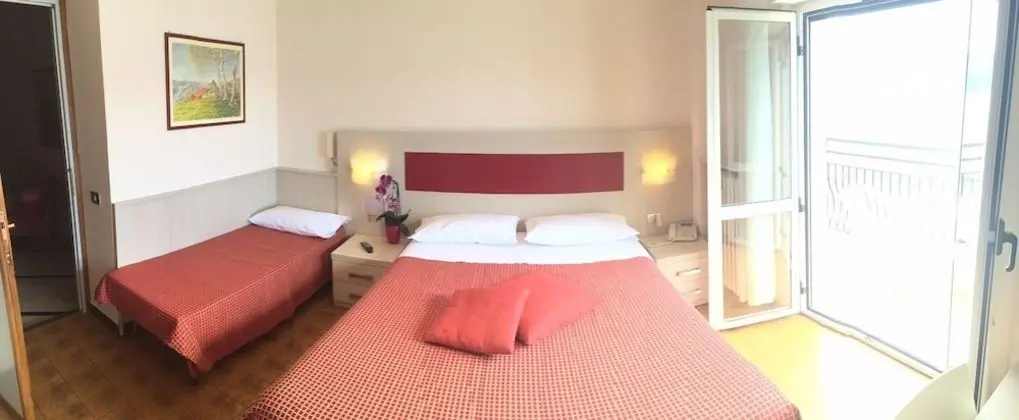 Economy Tek Büyük Yataklı Oda