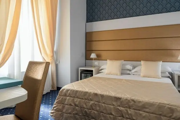 Superior Tek Büyük veya İki Ayrı Yataklı Oda