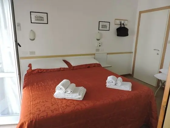 Tek Büyük veya İki Ayrı Yataklı Oda