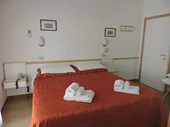 Tek Büyük veya İki Ayrı Yataklı Oda