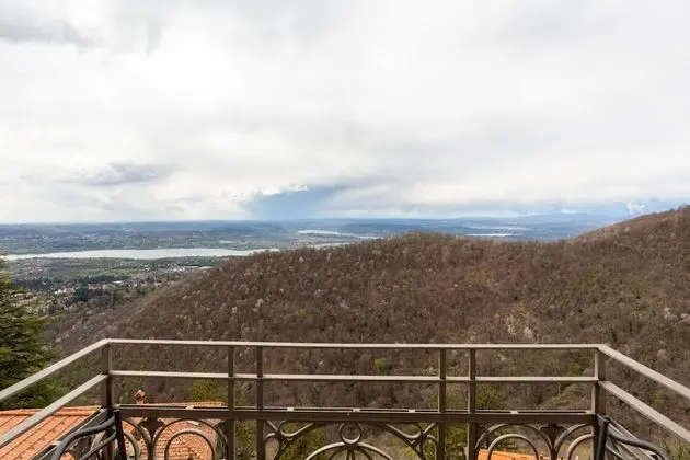 Elite Tek Büyük veya İki Ayrı Yataklı Oda, Göl Manzaralı