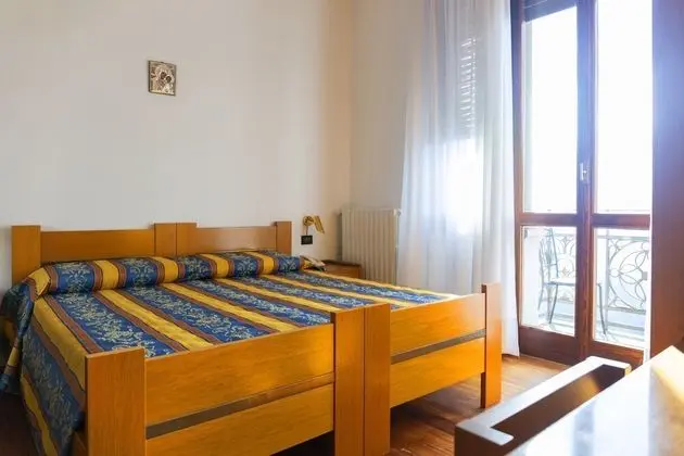 Elite Tek Büyük veya İki Ayrı Yataklı Oda, Göl Manzaralı