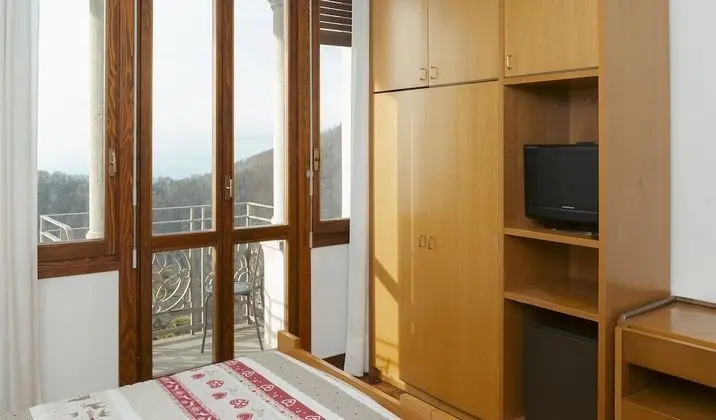 Elite Tek Büyük veya İki Ayrı Yataklı Oda, Göl Manzaralı