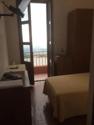 Tek Büyük Yataklı Oda, Balkon, Deniz Manzaralı