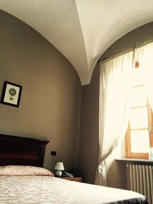 Büyük Yataklı Tek Kişilik Oda