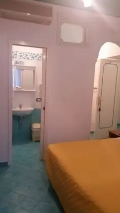 Üç Kişilik Oda