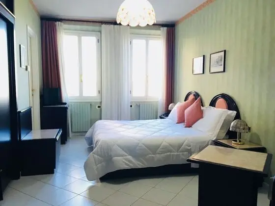 Üç Kişilik Oda