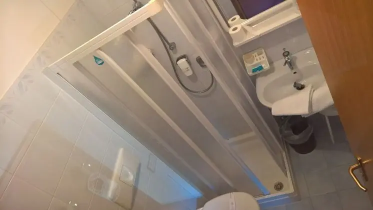 Tek Büyük veya İki Ayrı Yataklı Oda, Dağ Manzaralı