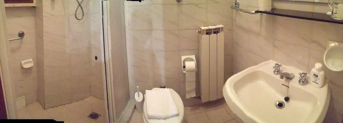 Economy Tek Büyük Yataklı Oda, Ortak Banyo