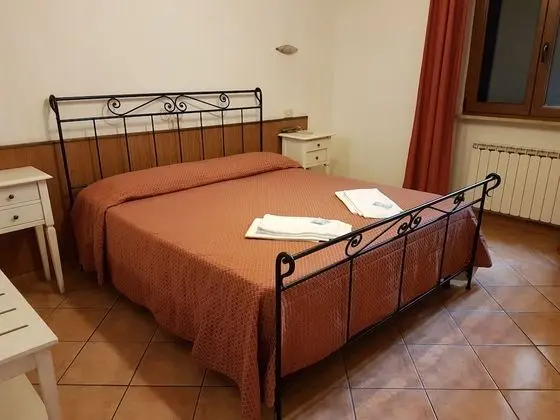 Standard Tek Büyük Yataklı Oda, Banyolu/Duşlu