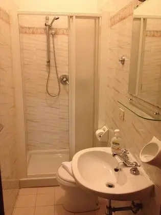 Standard Tek Kişilik Oda, Banyolu/Duşlu