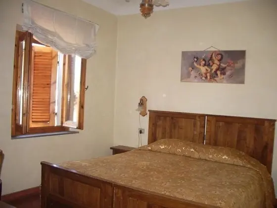 Tek Büyük veya İki Ayrı Yataklı Oda, Banyolu/Duşlu