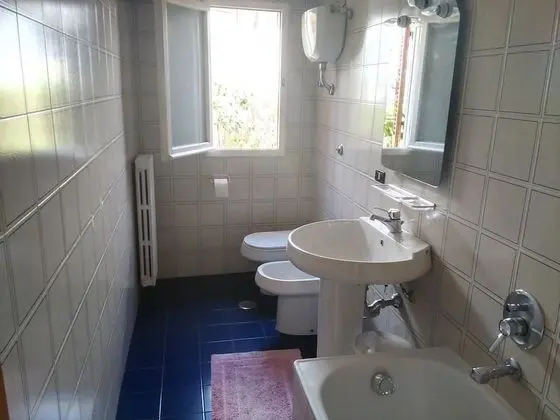 Tek Büyük veya İki Ayrı Yataklı Oda, Banyolu/Duşlu