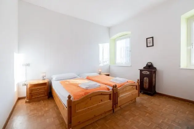 Basic Tek Büyük veya İki Ayrı Yataklı Oda
