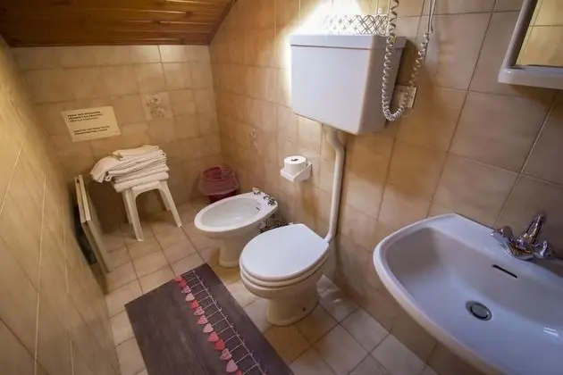 Basic Üç Kişilik Oda