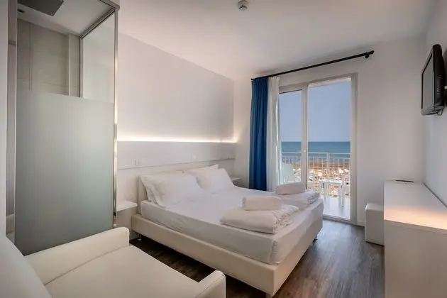 Comfort Tek Büyük Yataklı Oda, Deniz Manzaralı