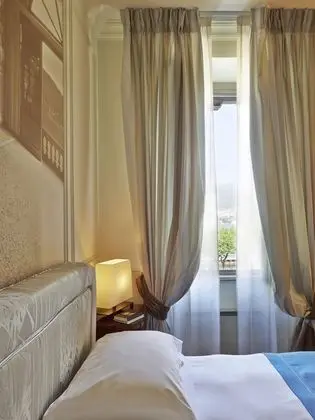 Classic Tek Büyük Yataklı Oda