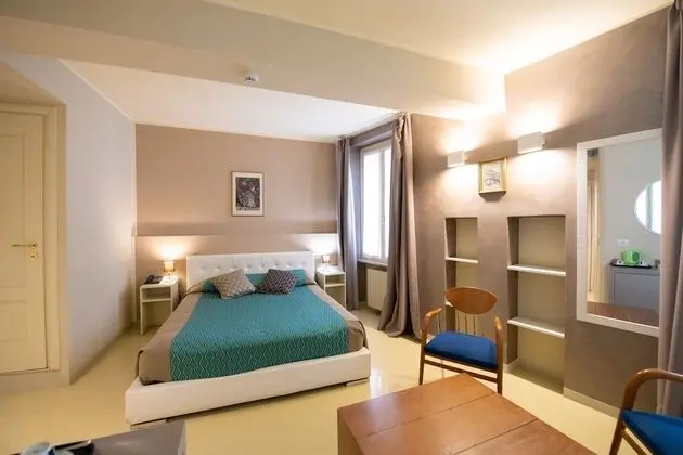 Standard Tek Büyük veya İki Ayrı Yataklı Oda